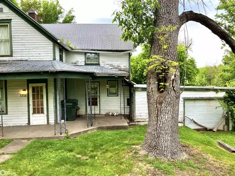 1320 Oak St, Keokuk, IA 52632