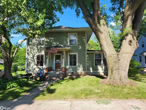 915 N Washington Ave, Mason City, IA 50401
