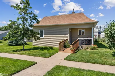 417 Main St, Mediapolis, IA 52637