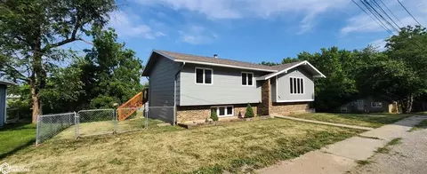 525 N 17th St, Centerville, IA 52544
