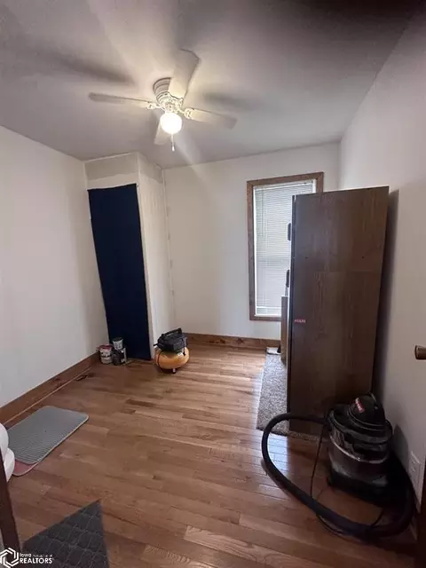Bedroom - 109 Hearn St, Eldon, IA 52554 photo 3 of 3