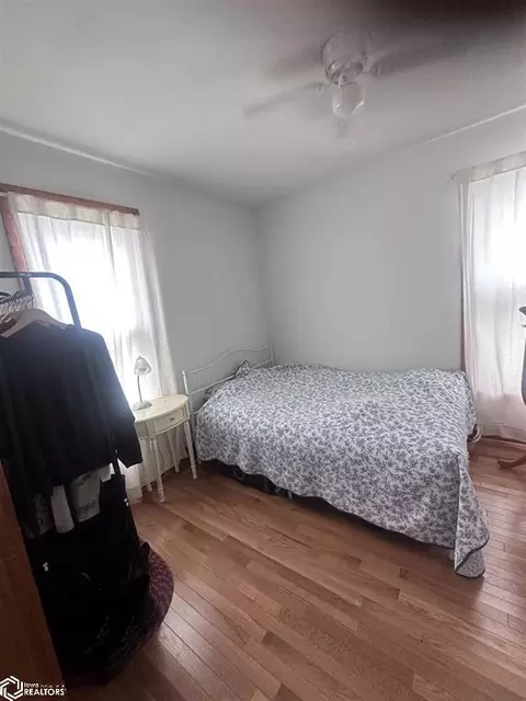 Bedroom - 109 Hearn St, Eldon, IA 52554 photo 1 of 3