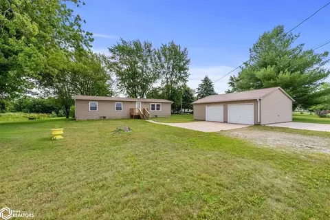 8694 142nd Ave, Wapello, IA 52653