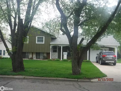 204 NW 12th St, Pocahontas, IA 50574