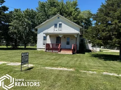 300 W Plum W, Kirkwood, IL 61447