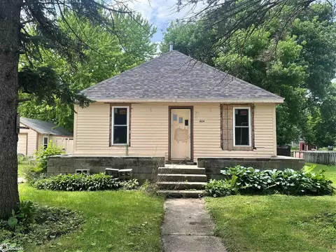 404 S Hale St, Algona, IA 50511