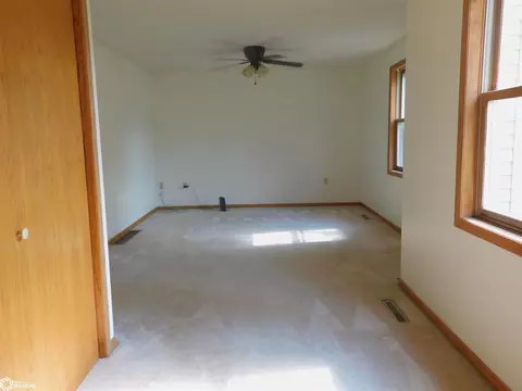 335 3rd St, Manning, IA 51455 photo 11