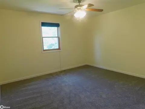 335 3rd St, Manning, IA 51455 photo 18