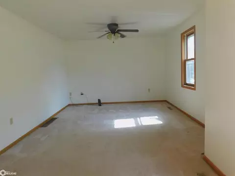 335 3rd St, Manning, IA 51455 photo 10