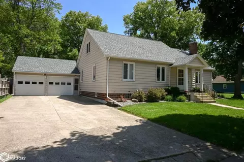 436 N Main St, Titonka, IA 50480