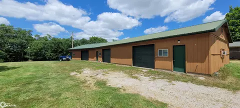 1112 W Maple, Centerville, IA 52544 photo 4