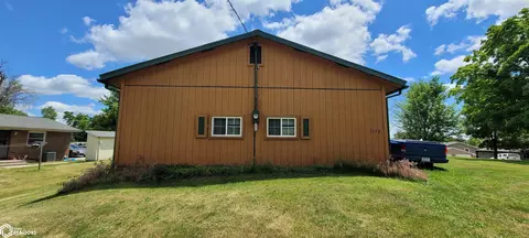 1112 W Maple, Centerville, IA 52544 photo 6