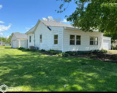 222 N Gear Ave, West Burlington, IA 52655