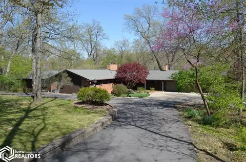 6 Birchwood Hill Dr, Ottumwa, IA 52501