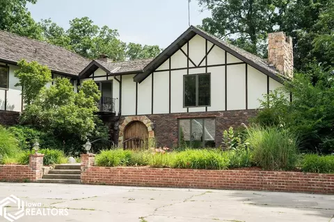 10766 Highland Center Rd, Ottumwa, IA 52501