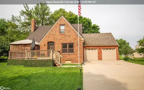 411 S Summit Ave, Bancroft, IA 50517