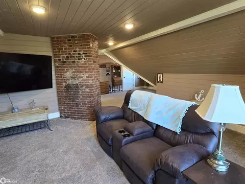 Living - 111 W Maple St, Centerville, IA 52544 photo 7 of 12