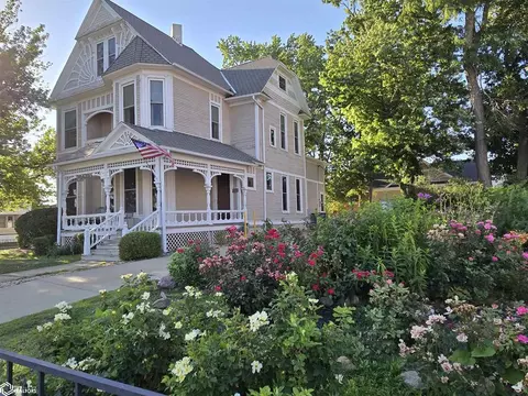 Other - 111 W Maple St, Centerville, IA 52544 photo 2 of 22