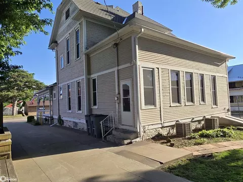 Exterior - 111 W Maple St, Centerville, IA 52544 photo 11 of 18