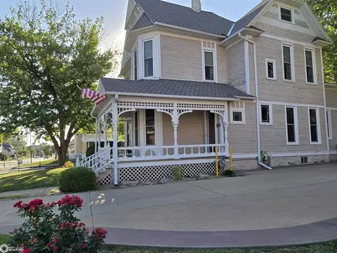 Exterior - 111 W Maple St, Centerville, IA 52544 photo 10 of 18