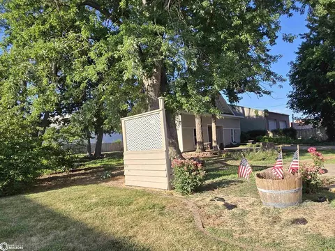Exterior - 111 W Maple St, Centerville, IA 52544 photo 16 of 18