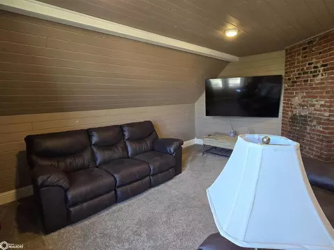 Living - 111 W Maple St, Centerville, IA 52544 photo 8 of 12