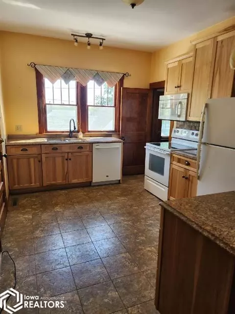 304 11th St, Corning, IA 50841 photo 6