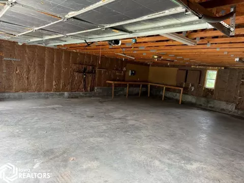 806 E Jackson St, Centerville, IA 52544 photo 8