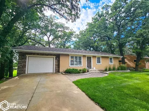 802 S Western St, Lake Mills, IA 50450
