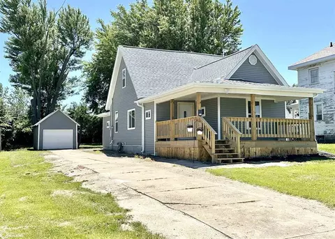622 W Boone St, Marshalltown, IA 50158