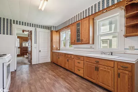 1005 7th St, Nevada, IA 50201 photo 10