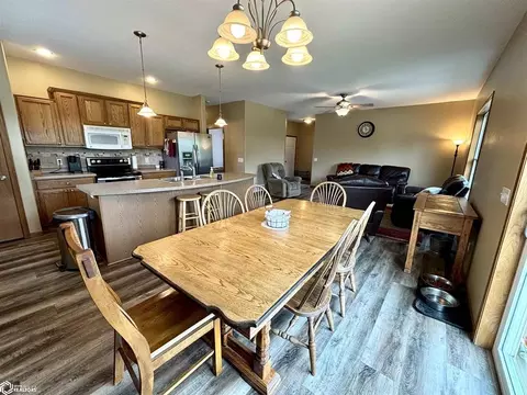 Dining - 807 S Cherry St, Creston, IA 50801 photo 1 of 1