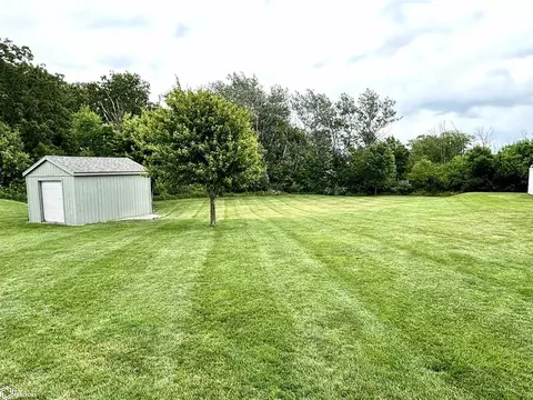 Exterior - 807 S Cherry St, Creston, IA 50801 photo 7 of 7