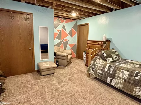 Bedroom - 807 S Cherry St, Creston, IA 50801 photo 3 of 4