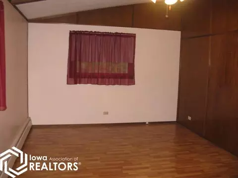 Living - 601 Maple St, Rolfe, IA 50581 photo 4 of 6