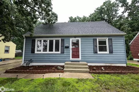 733 17th St, Mason City, IA 50401