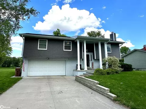 1610 Prairie St, Grinnell, IA 50112