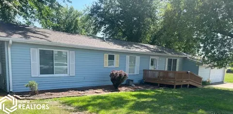 3109 Market St, Burlington, IA 52601