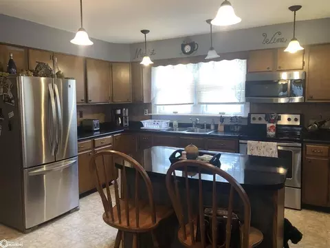 306 E Terry St, Centerville, IA 52544 photo 8