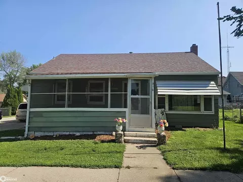 310 W 2nd St, Carroll, IA 51401