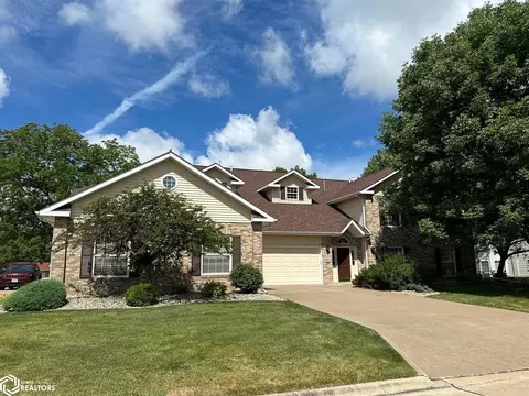 1415 B Orcahrd Mdw, Burlington, IA 52601