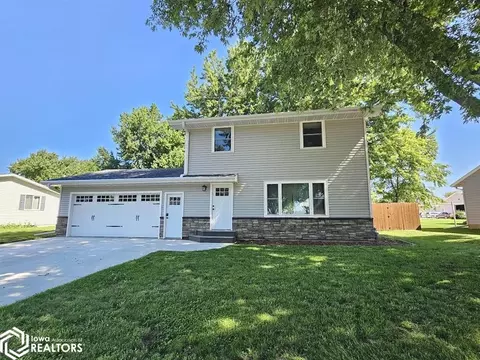 705 Milton Ave, Lake Mills, IA 50450