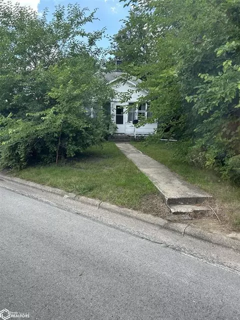 20 Court Sq, Pocahontas, IA 50574