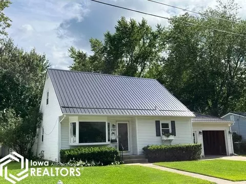 708 W Harrison, Fairfield, IA 52556