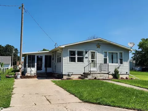 2240 21st St SW, Mason City, IA 50401