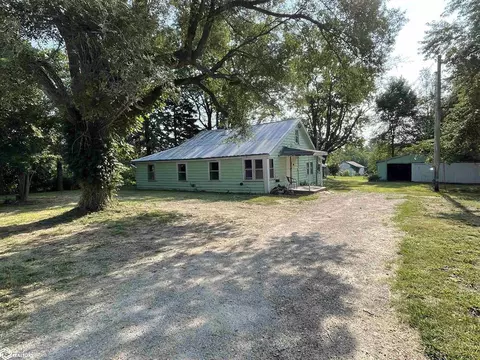 2379 Mint Blvd, Fairfield, IA 52556