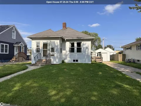 2128 S 10th St, Burlington, IA 52601