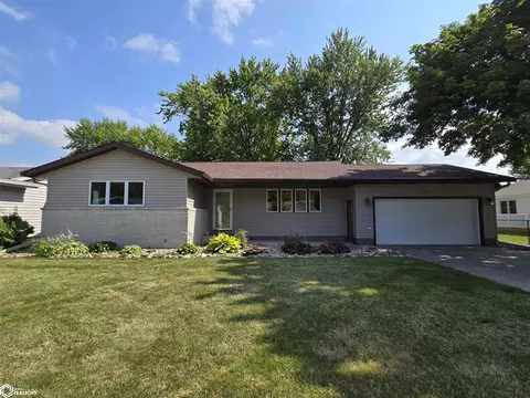 1408 Walnut St, Webster City, IA 50595