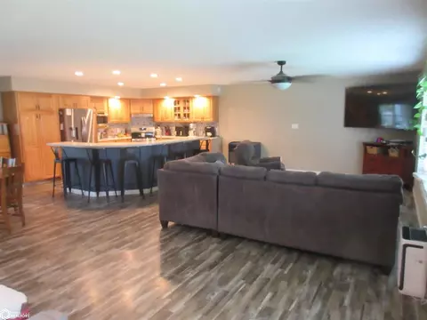 385 N 18th St, Hamilton, IL 62341 photo 5