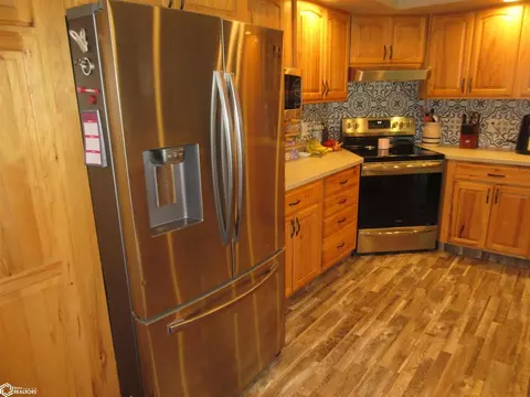 385 N 18th St, Hamilton, IL 62341 photo 9